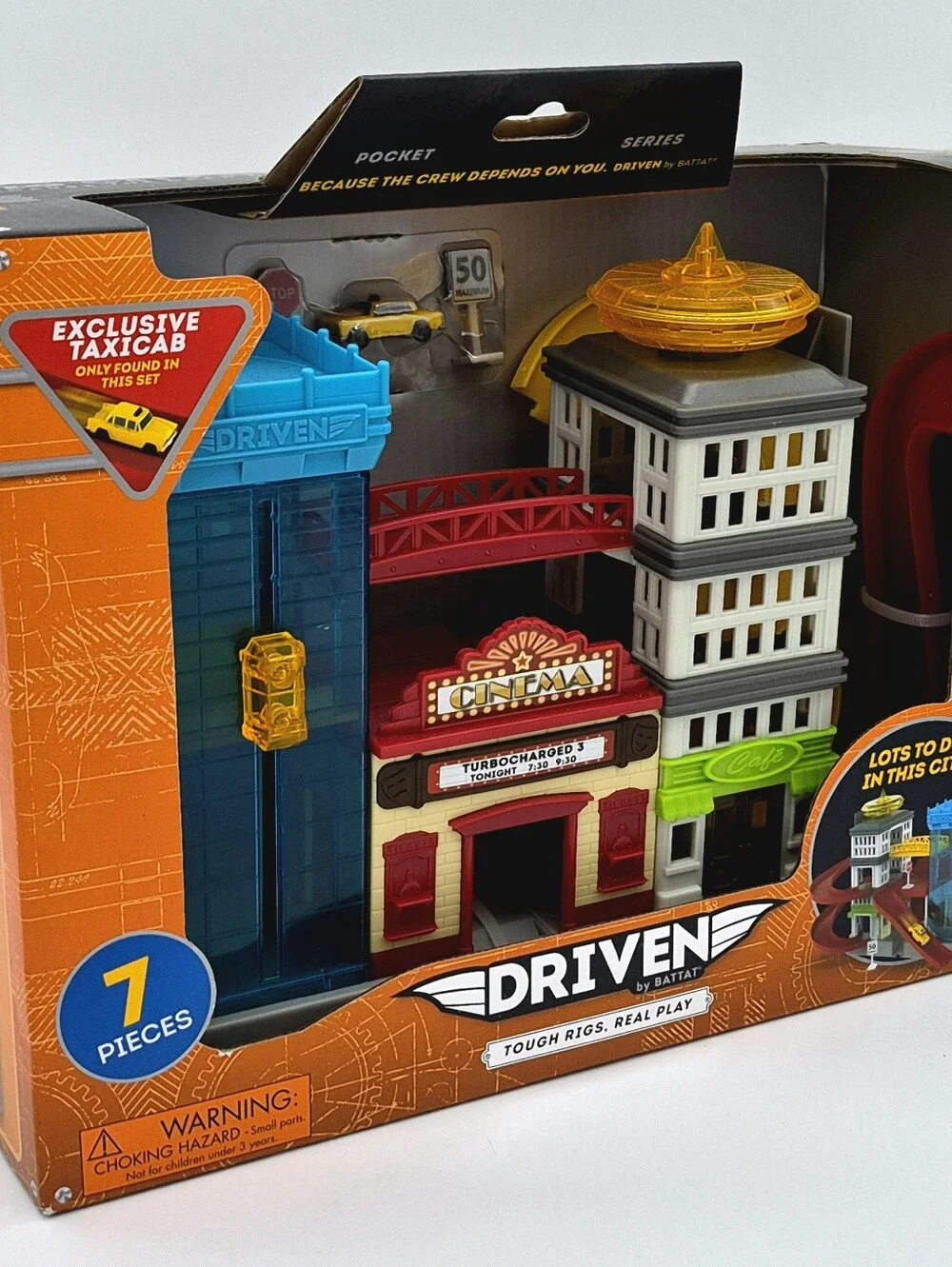 NEW Driven by Battat Big City Cruisin' Pocket Series Playset w/ Exclusive Taxi